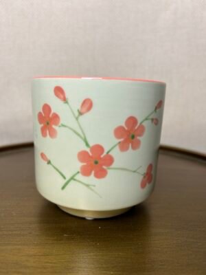 Pot aardewerk bloemenmotief